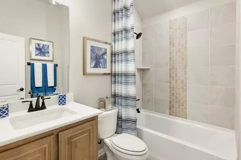 Bath - 301 River Meadows Ln, Argyle, TX 76226 photo 4 of 6