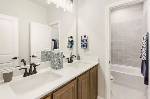 Bath - 301 River Meadows Ln, Argyle, TX 76226 photo 1 of 6