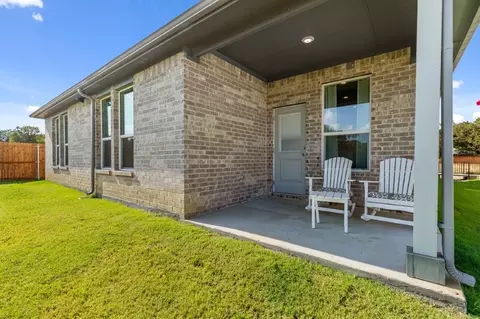 Exterior - 2800 Hawk Dr, Denton, TX 76205 photo 8 of 11