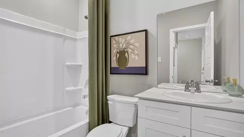Bath - 2800 Hawk Dr, Denton, TX 76205 photo 3 of 7