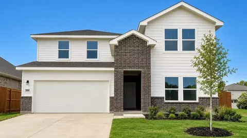 2800 Hawk Dr, Denton, TX 76205