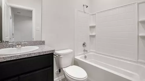 Bath - 2800 Hawk Dr, Denton, TX 76205 photo 2 of 4