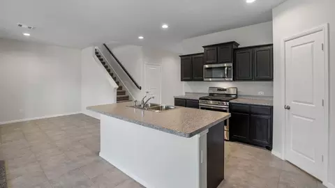 Kitchen - 2800 Hawk Dr, Denton, TX 76205 photo 3 of 9