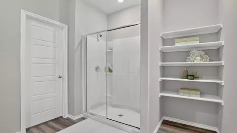 Bath - 2800 Hawk Dr, Denton, TX 76205 photo 2 of 7