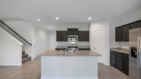 Kitchen - 2800 Hawk Dr, Denton, TX 76205 photo 4 of 9