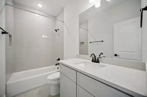 Bath - 168 Rieber Rd, Kyle, TX 78640 photo 1 of 6
