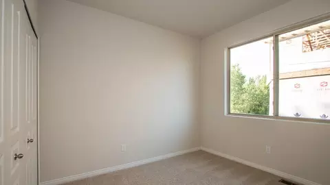 Bedroom - 930 E Drahner Rd, Oxford, MI 48371 photo 2 of 7