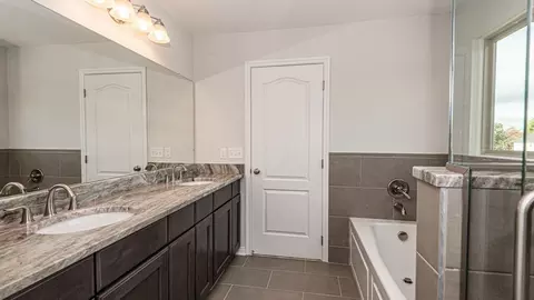 Bath - 930 E Drahner Rd, Oxford, MI 48371 photo 7 of 9