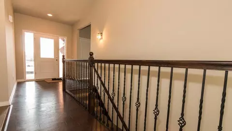 Entry Way - 930 E Drahner Rd, Oxford, MI 48371 photo 2 of 7
