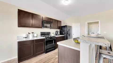 Kitchen - 1068 Raven Walk Dr, Benton, AR 72015 photo 1 of 3