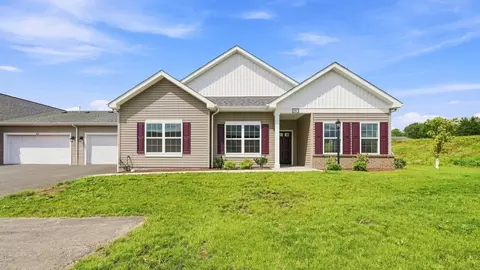 2083 S Links Ave, Butler, PA 16001