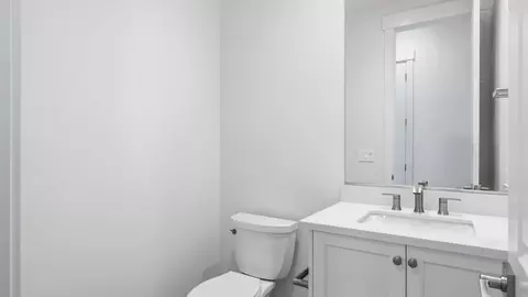 Bath - 1652 Savanna Ct, Dublin, CA 94568 photo 3 of 9