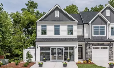 5403 Running Fox Ln, Durham, NC 27703 photo 4