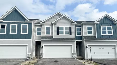 158 River Ridge Dr, Moon Township, PA 15108