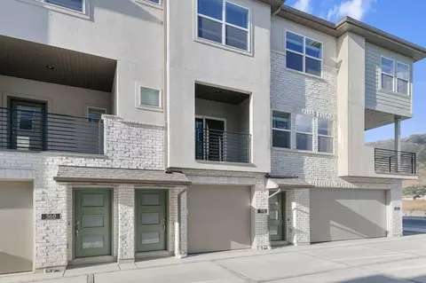 570 N Buffalo Grass Ln, Lindon, UT 84042