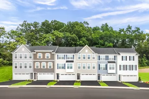 210 Breckenridge Ct, Cranberry Township, PA 16066