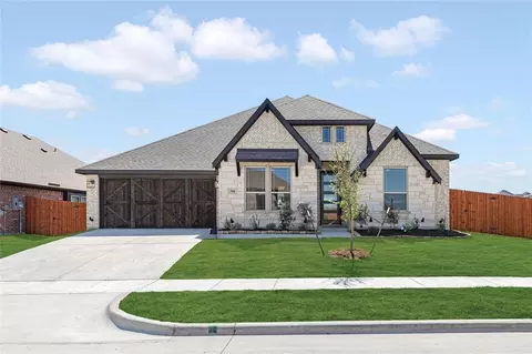504 Red Maple Rd, Waxahachie, TX 75165