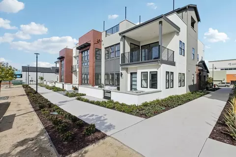 109 10th St, Marina, CA 93933