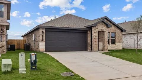 Exterior - 7304 9th St, Lubbock, TX 79416 photo 2 of 12