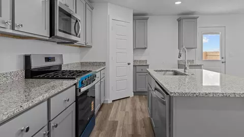 Kitchen - 7304 9th St, Lubbock, TX 79416 photo 2 of 5