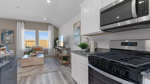 Kitchen - 13 Robin Ct, Angleton, TX 77515 photo 2 of 4