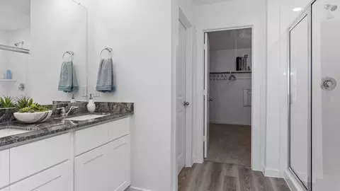 Bath - 13 Robin Ct, Angleton, TX 77515 photo 1 of 5