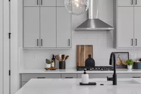 Kitchen - 5367 S Redondo Ave, Washington, UT 84780 photo 4 of 7