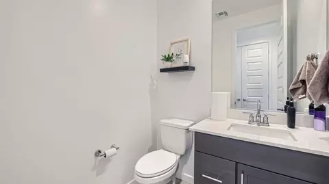 Bath - 8315 E Petra Ave, Mesa, AZ 85212 photo 4 of 6