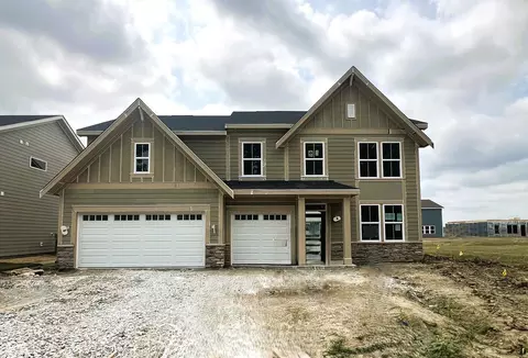 9551 Hemingway Dr, Indianapolis, IN 46239