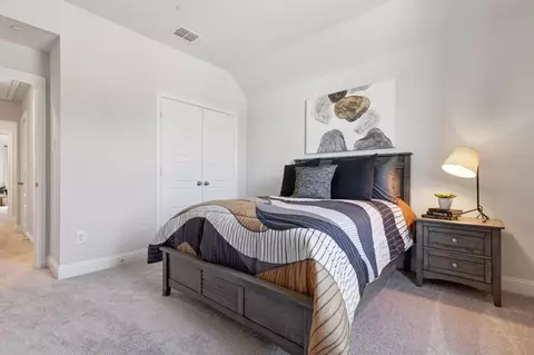 Bedroom - 3076 Tall Pine Ln, Corinth, TX 76210 photo 7 of 12