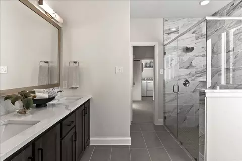 Bath - 2125 Scarpa St, Celina, TX 75009 photo 2 of 4
