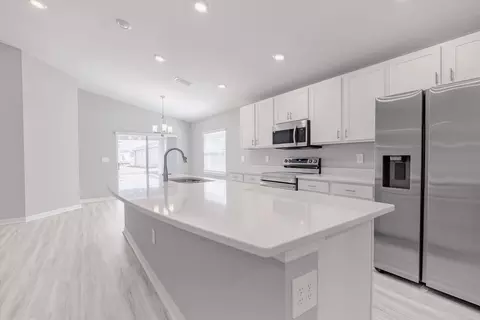 6042 Ballast Dr, Wimauma, FL 33598