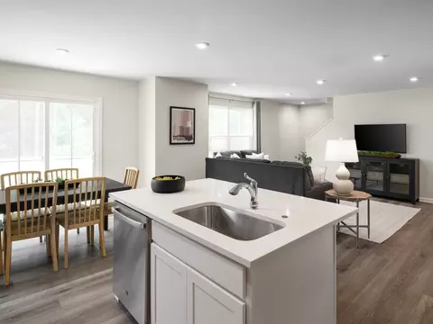 Kitchen - 306 Lily Ln, Elyria, OH 44035 photo 6 of 7