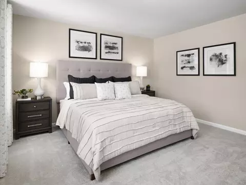 Bedroom - 306 Lily Ln, Elyria, OH 44035 photo 2 of 6