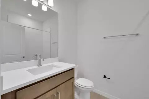 Bath - 7542 Sea Oak Ct, Parrish, FL 34219 photo 2 of 2