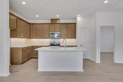 Kitchen - 7542 Sea Oak Ct, Parrish, FL 34219 photo 2 of 7