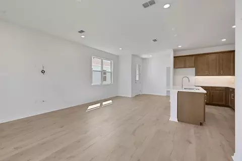 Living - 7542 Sea Oak Ct, Parrish, FL 34219 photo 6 of 6