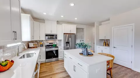 Kitchen - 233 Cosmos Ln, Dover, DE 19904 photo 3 of 4