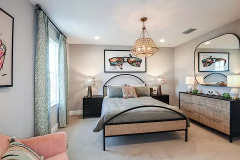 Bedroom - 3386 Yellow Leaf Cir, Spring Hill, FL 34609 photo 4 of 5