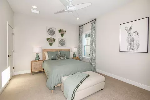 Bedroom - 3386 Yellow Leaf Cir, Spring Hill, FL 34609 photo 2 of 5