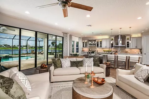 Living - 3386 Yellow Leaf Cir, Spring Hill, FL 34609 photo 1 of 3
