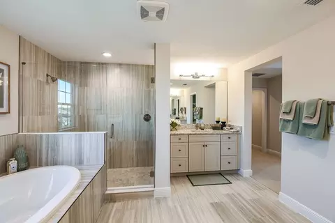 Bath - 3386 Yellow Leaf Cir, Spring Hill, FL 34609 photo 1 of 5