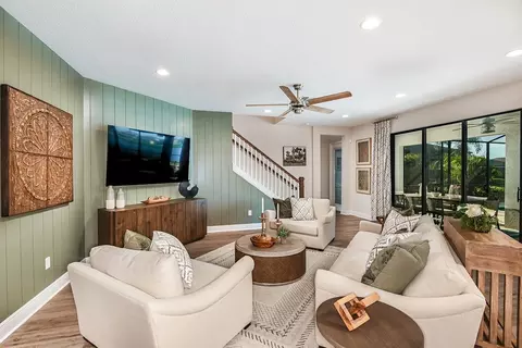Living - 3386 Yellow Leaf Cir, Spring Hill, FL 34609 photo 2 of 3