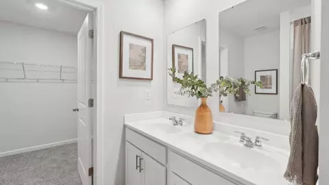 Entry Way - 113 Cornerstone Dr, Williamsburg, OH 45176 photo 6 of 11