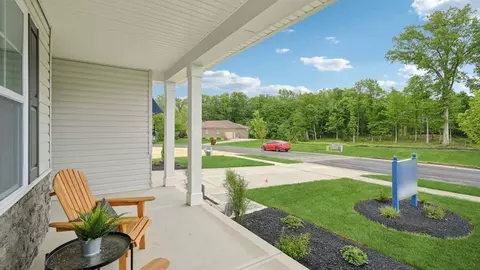 Exterior - 113 Cornerstone Dr, Williamsburg, OH 45176 photo 7 of 12