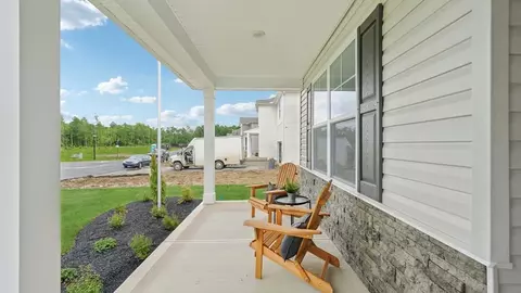 Exterior - 113 Cornerstone Dr, Williamsburg, OH 45176 photo 5 of 12