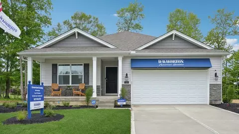 Exterior - 113 Cornerstone Dr, Williamsburg, OH 45176 photo 3 of 12