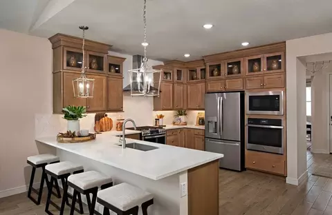 7918 N 76 Dr, Glendale, AZ 85303