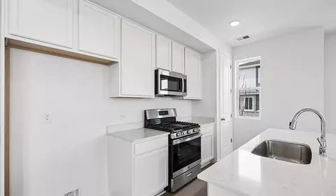 Kitchen - 24161 E 30th Pl, Aurora, CO 80019 photo 2 of 3