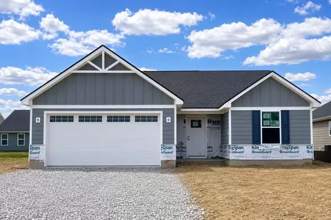 2053 Bouquet Dr, Danville, IN 46122